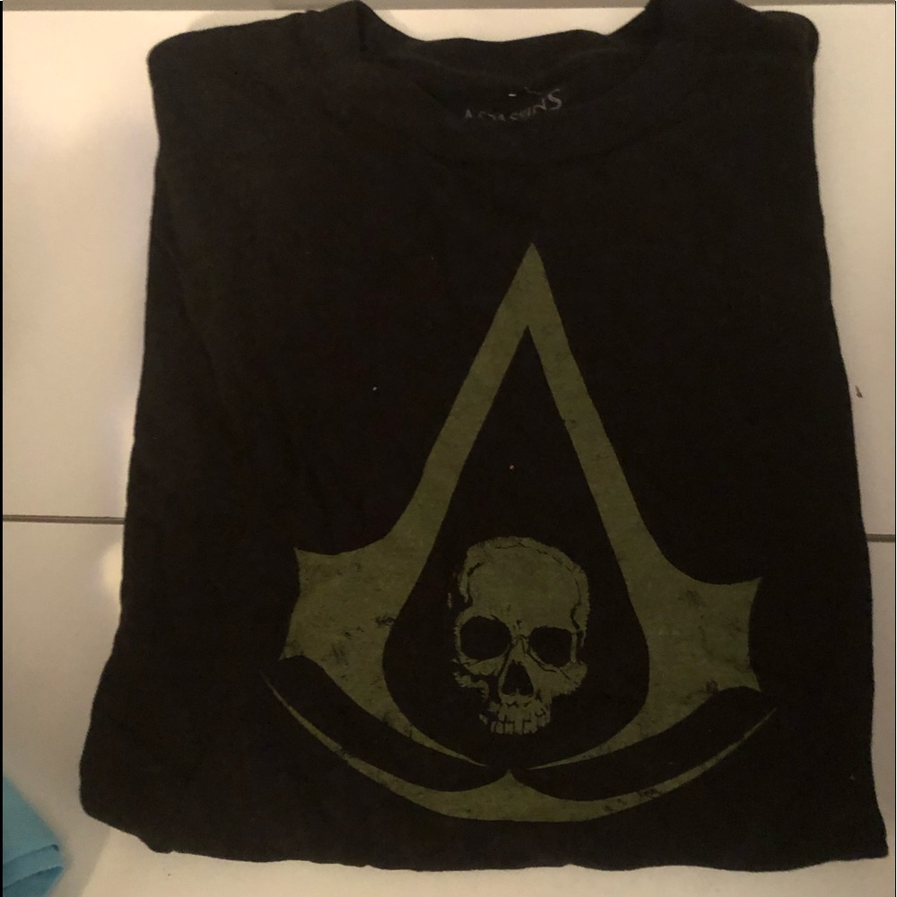 9 T-shirts look at all pics for 1 low price